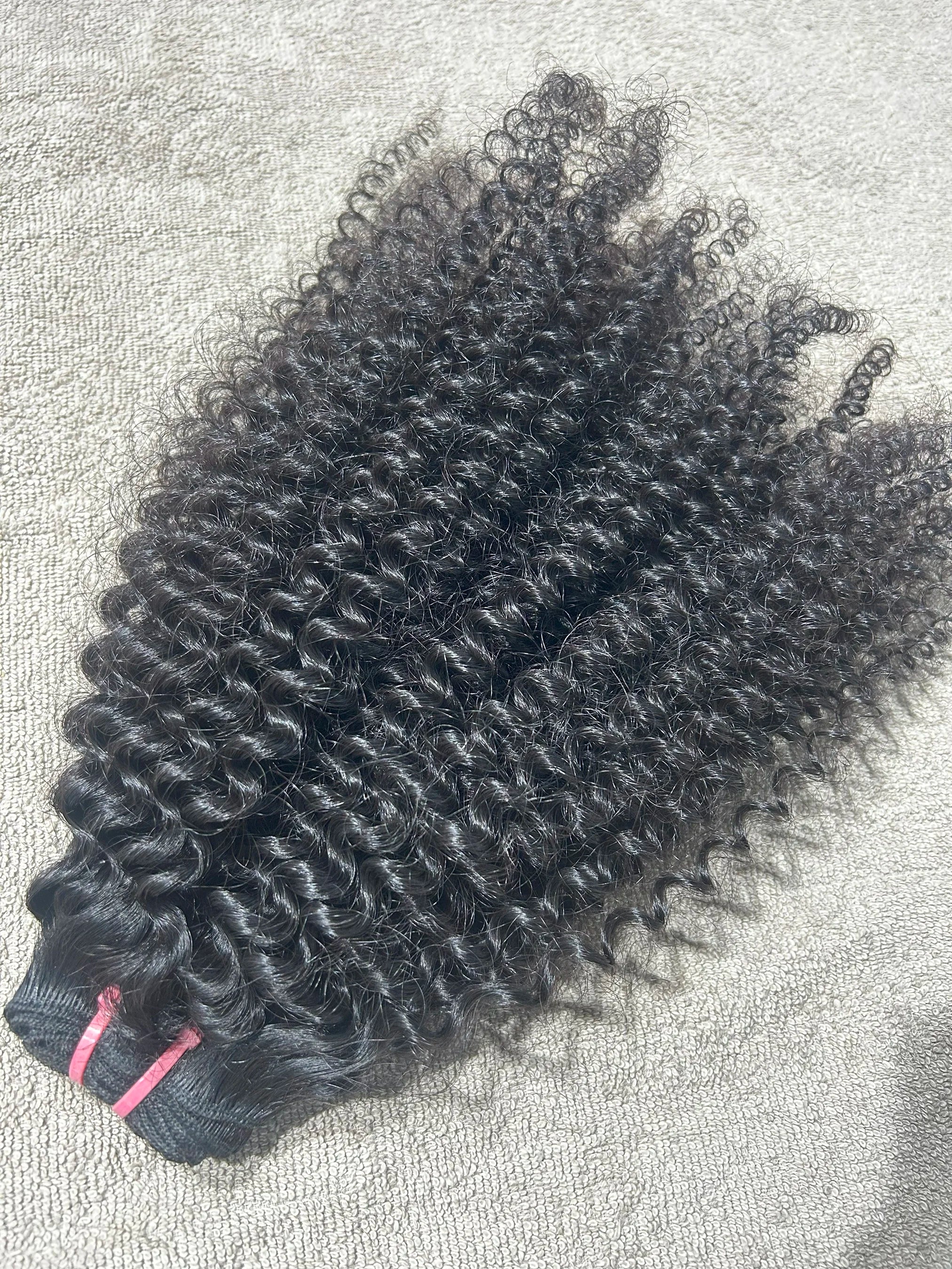 Brazilian Kinky Curly Human Hair Extensions 100% Virgin Remy Curly Bundles Natural Color Machine Double Weft Tangle Free