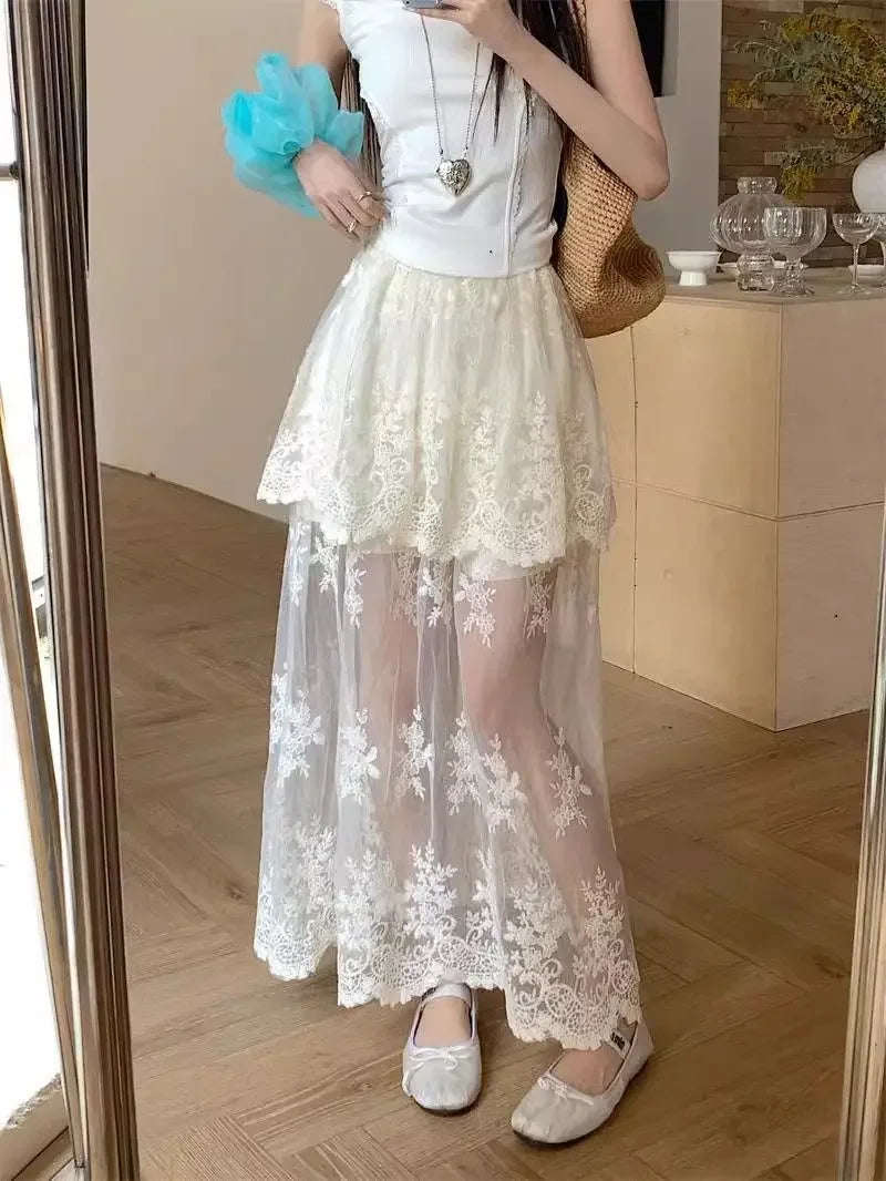 French retro lace skirt for women by Trenches of Mariana, elegant summer A-line skirt with mesh splicing and lace details.