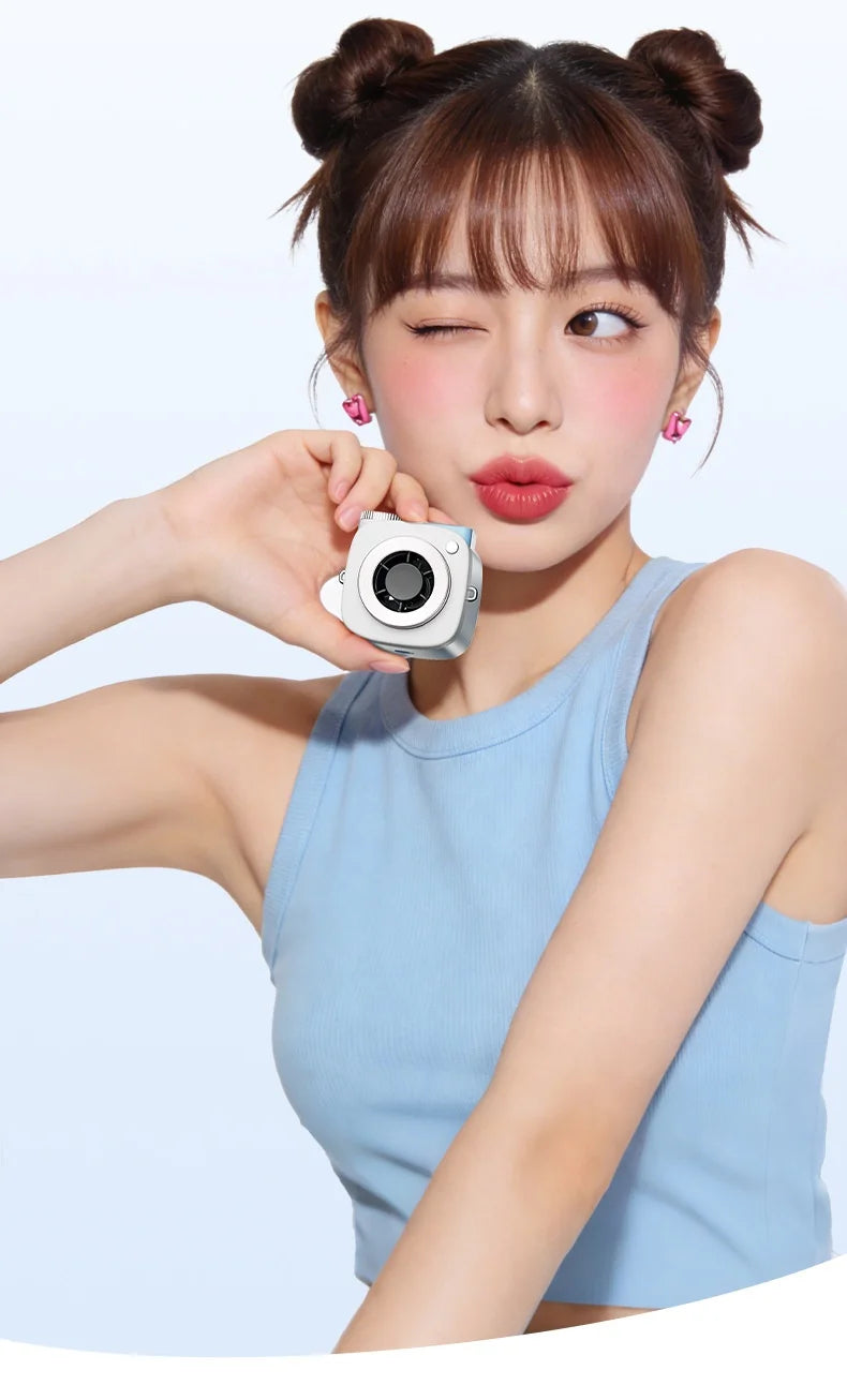 It’s a Fan (shaped like a camera)