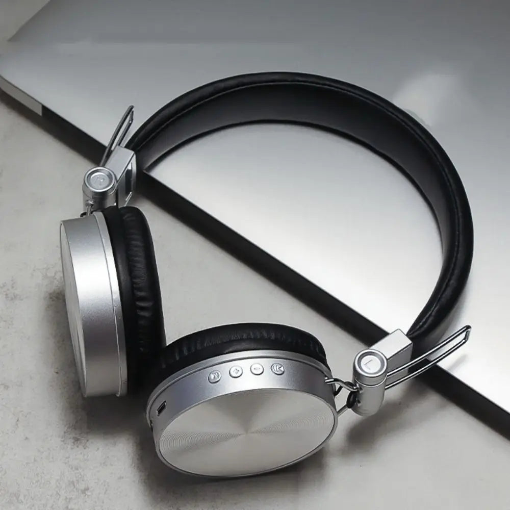 Classic HIFI Retro Wireless Headset Foldable Millennium Wind Wireless Headphones Vintage Brown Retro Headphone Lisening Music