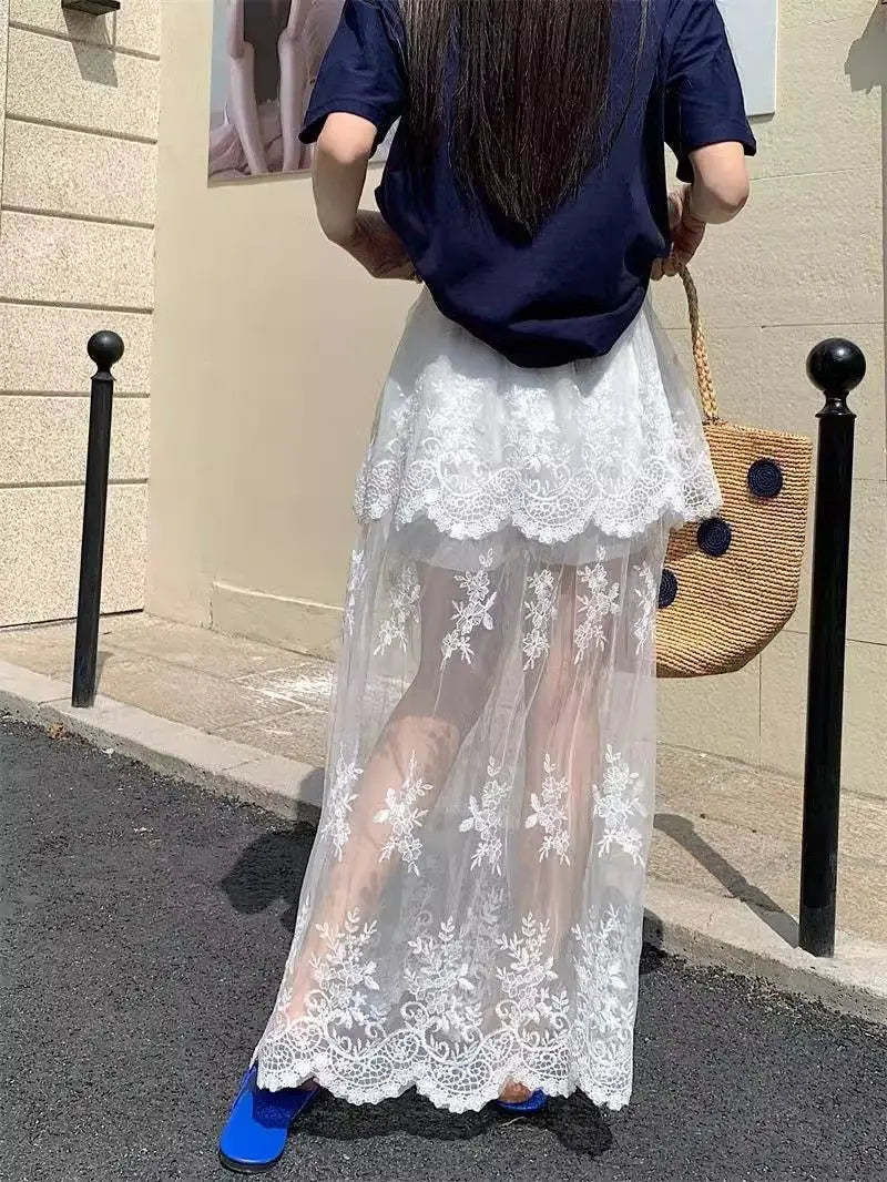 Elegant French retro lace A-line skirt for women with mesh splicing, summer 2026 fashion by Trenches of Mariana.