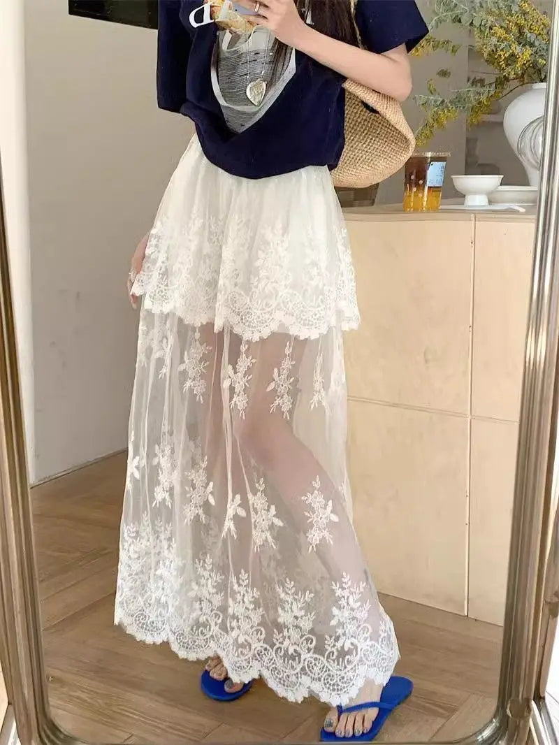 Elegant French retro lace skirt for women by Trenches of Mariana, featuring mesh splicing and a summer A-line design.